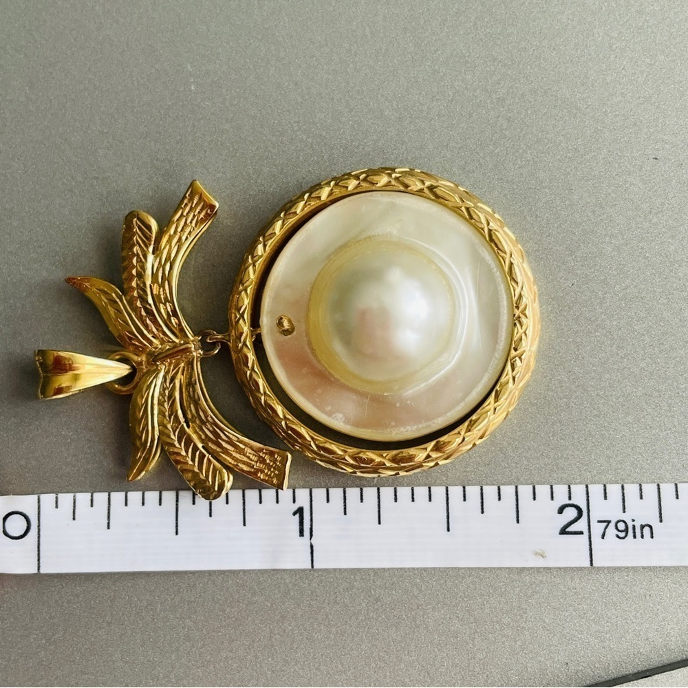 Estate 14k Yellow Gold Floating Mabe Pearl Ribbon Design Dangle Unique P… - Picture 9 of 9